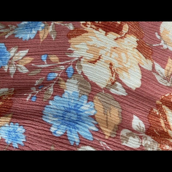 L. A. Hearts floral patterned off the shoulder top - Picture 2 of 4